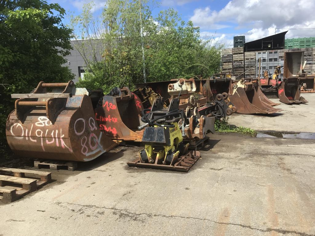 Diverse Löffel Schwenklöffel Greifer Tieflöffel - Balde escavadora: foto 3 Diverse Löffel Schwenklöffel Greifer Tieflöffel - Balde escavadora: foto 3