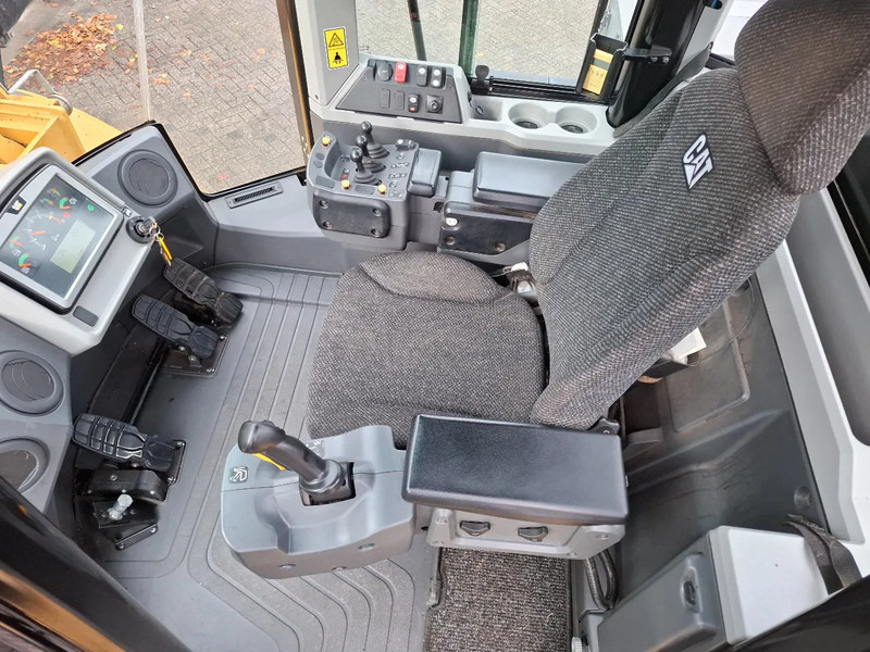 Locação financeira de Caterpillar 966M Caterpillar 966M: foto 9