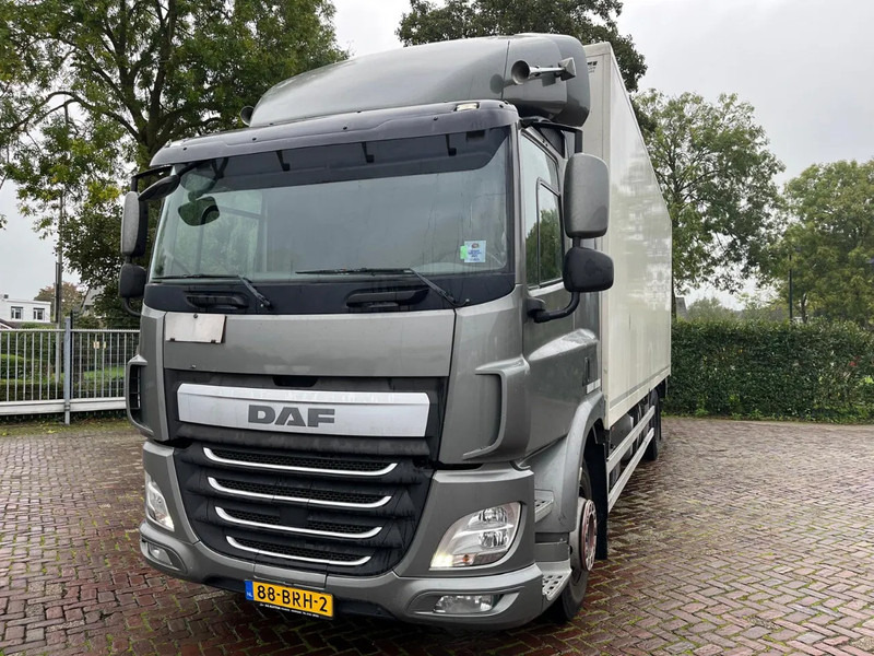DAF CF 290 FA - Camião furgão: foto 2 DAF CF 290 FA - Camião furgão: foto 2