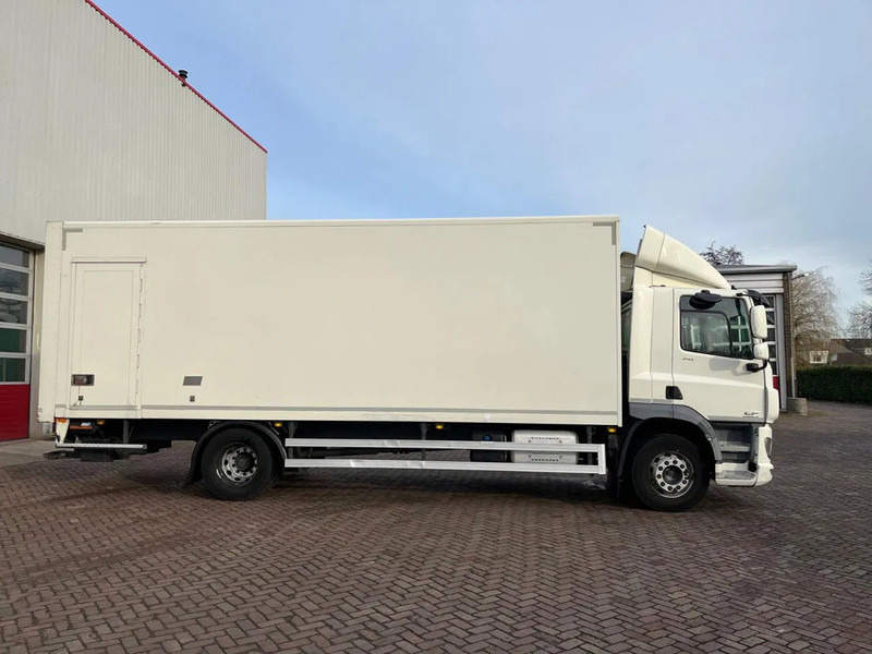 DAF CF 310 FA EURO 6 - Camião furgão: foto 4 DAF CF 310 FA EURO 6 - Camião furgão: foto 4