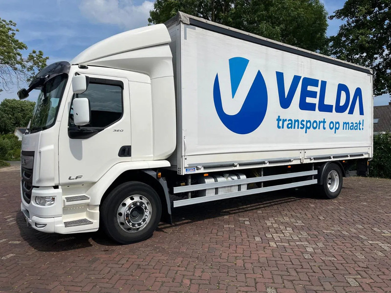 DAF CF 320 FA - Camião furgão: foto 1 DAF CF 320 FA - Camião furgão: foto 1