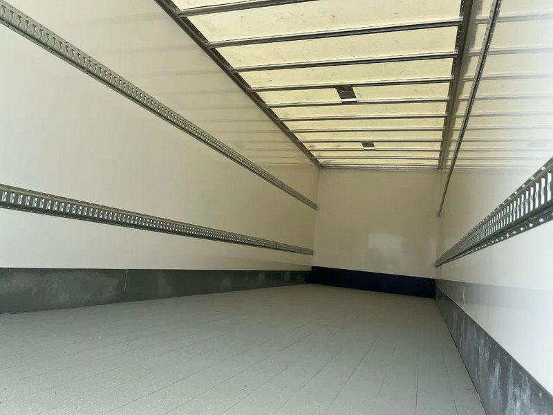Camião furgão DAF XD 340 FAN 6x2: foto 10