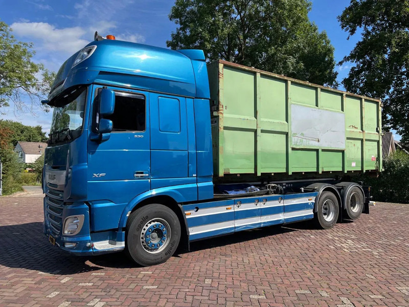 DAF XF 530 FAS - Camião transportador de contêineres/ Caixa móvel: foto 5 DAF XF 530 FAS - Camião transportador de contêineres/ Caixa móvel: foto 5
