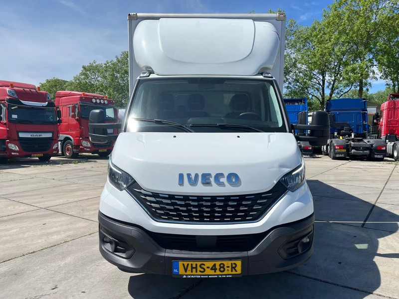 Iveco Daily 35C16 Achterdeuren (15 diverse modellen op voorraad) - Carrinha de contentor: foto 2 Iveco Daily 35C16 Achterdeuren (15 diverse modellen op voorraad) - Carrinha de contentor: foto 2