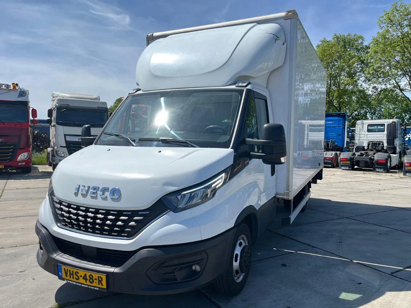 Iveco Daily 35C16 Achterdeuren (15 diverse modellen op voorraad) - Carrinha de contentor: foto 2 Iveco Daily 35C16 Achterdeuren (15 diverse modellen op voorraad) - Carrinha de contentor: foto 2