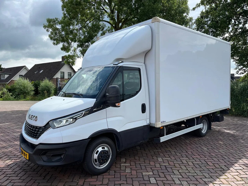 Iveco Daily 35C16 Laadklep (15 diverse modellen op voorraad) - Carrinha de contentor, Carrinha cabine dupla: foto 1 Iveco Daily 35C16 Laadklep (15 diverse modellen op voorraad) - Carrinha de contentor, Carrinha cabine dupla: foto 1