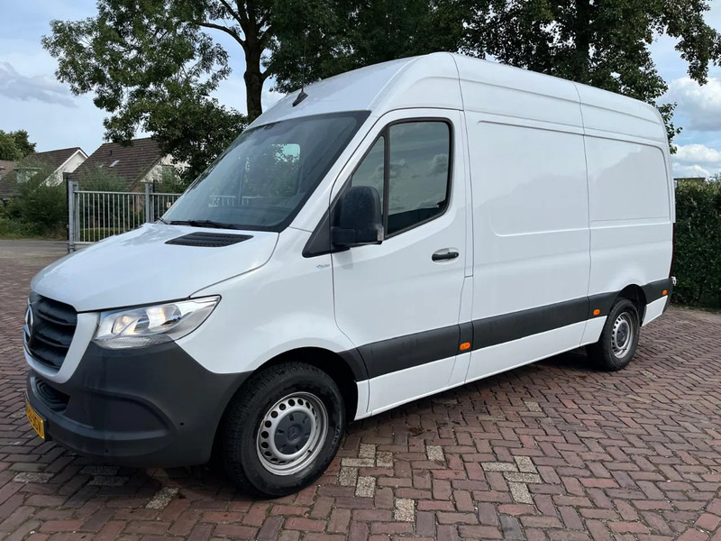 Mercedes-Benz Sprinter 317 1.9 CDI L2H1 - Furgão, Carrinha cabine dupla: foto 1 Mercedes-Benz Sprinter 317 1.9 CDI L2H1 - Furgão, Carrinha cabine dupla: foto 1