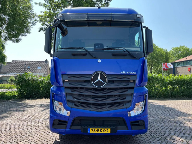 Mercedes-Benz Actros 1940 - Tractor: foto 3 Mercedes-Benz Actros 1940 - Tractor: foto 3