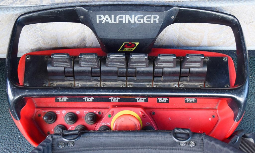 Camião grua DAF CF 75.310* KRAN / FUNK + LIFT: foto 13