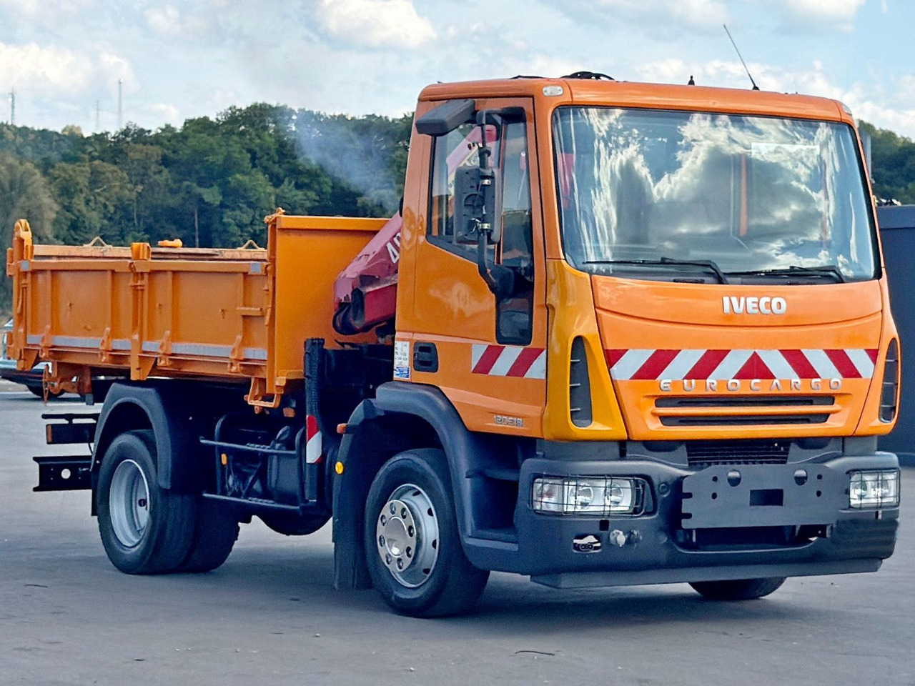 Iveco EUROCARGO 120E18 * HMF 403 K1 * TOPZUSTAND - Camião grua, Camião basculante: foto 3 Iveco EUROCARGO 120E18 * HMF 403 K1 * TOPZUSTAND - Camião grua, Camião basculante: foto 3