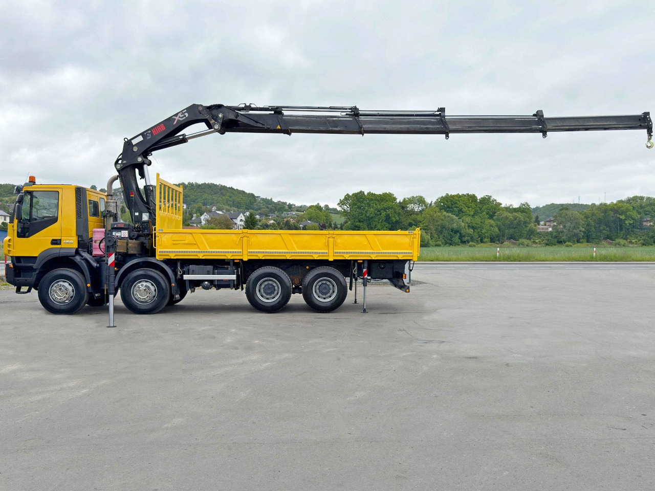 Iveco TRAKKER 450* HIAB 377 EP-4 HIPRO/FUNK/ 8x4 - Camião grua: foto 5 Iveco TRAKKER 450* HIAB 377 EP-4 HIPRO/FUNK/ 8x4 - Camião grua: foto 5