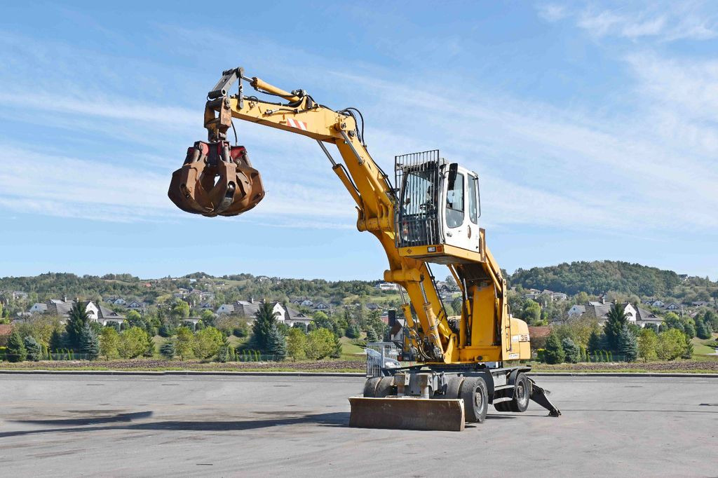 Liebherr PELLE A316 * Umschlagbagger * Topzustand! - Escavadeira de rodas: foto 4 Liebherr PELLE A316 * Umschlagbagger * Topzustand! - Escavadeira de rodas: foto 4