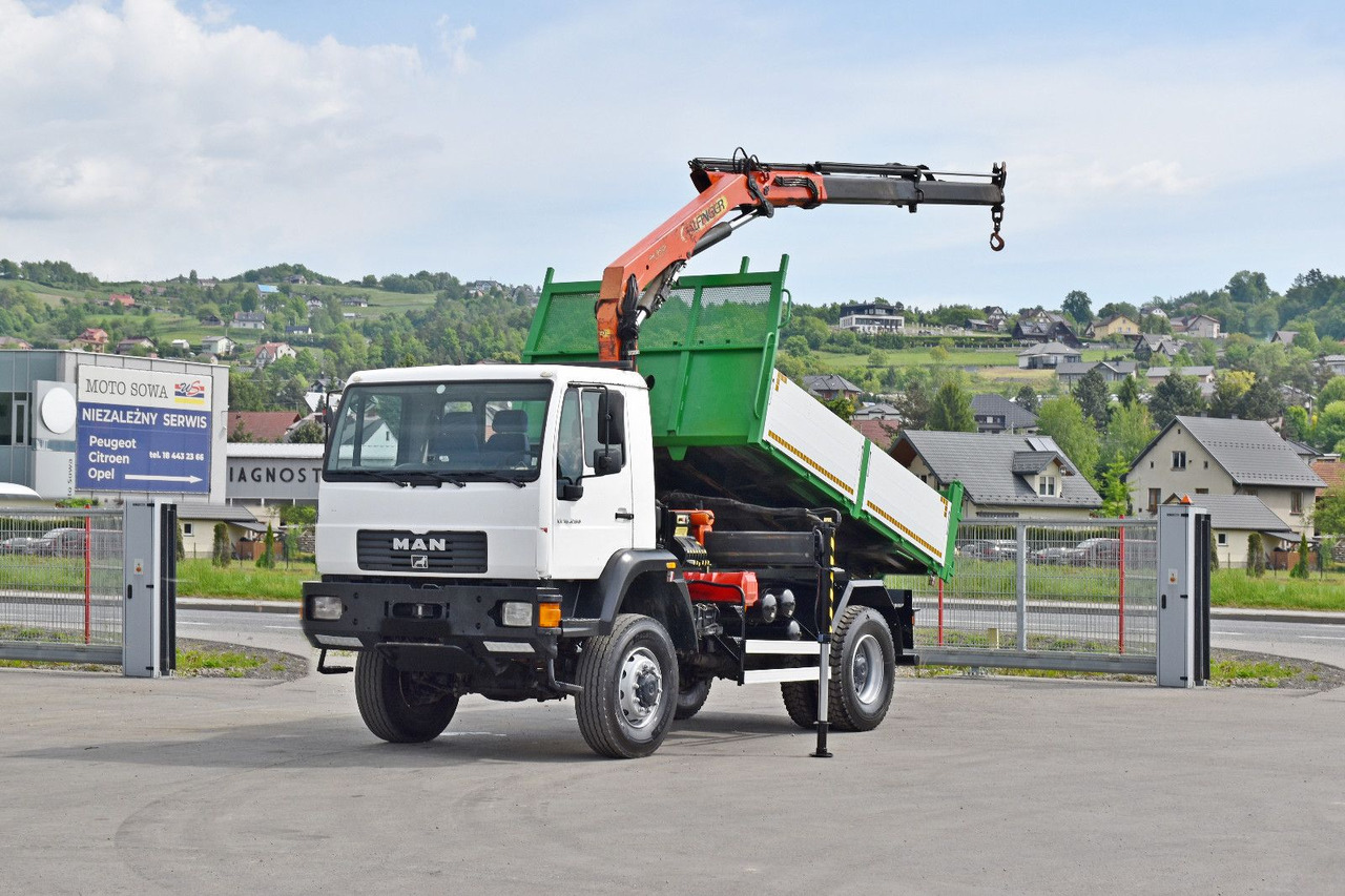 MAN LE 18.280 Kipper 3,70 m + PK 9501 /4x4 - Camião basculante, Camião grua: foto 2 MAN LE 18.280 Kipper 3,70 m + PK 9501 /4x4 - Camião basculante, Camião grua: foto 2