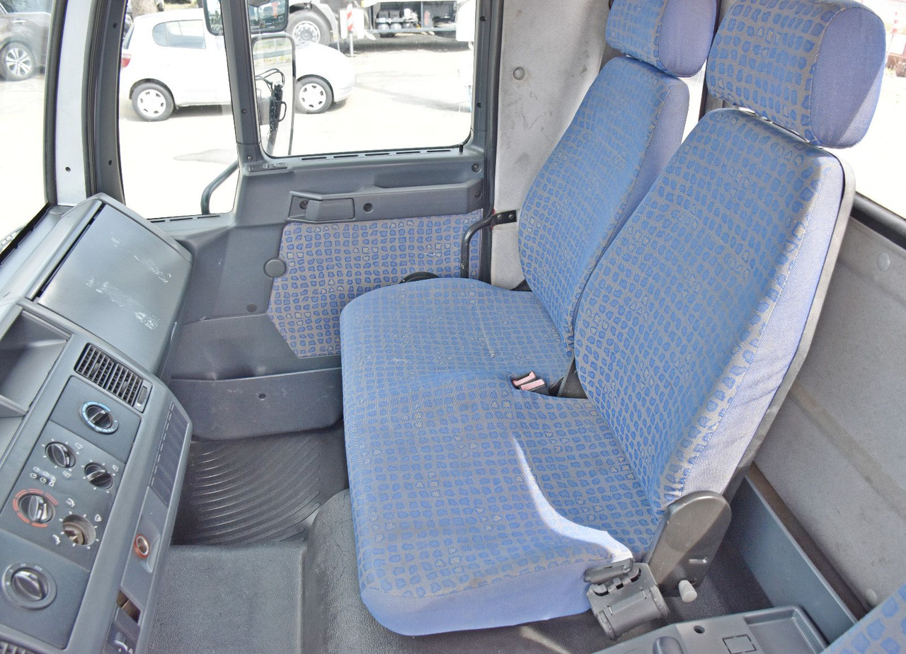 Camião basculante, Camião grua MAN LE 18.280 Kipper 3,70 m + PK 9501 /4x4: foto 10 Camião basculante, Camião grua MAN LE 18.280 Kipper 3,70 m + PK 9501 /4x4: foto 10