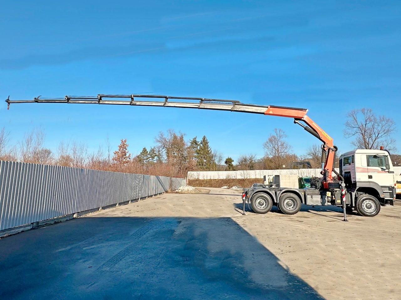 MAN TGA 33.480* Sattelzugmaschine * PK 33002-EH - Camião grua: foto 5 MAN TGA 33.480* Sattelzugmaschine * PK 33002-EH - Camião grua: foto 5