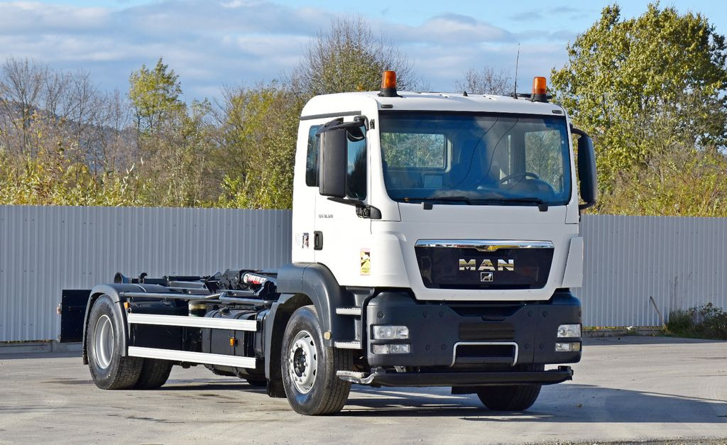 MAN TGS 18.320 Abrollkipper * Top Zustand! MAN TGS 18.320 Abrollkipper * Top Zustand! - Camião polibenne: foto 2 MAN TGS 18.320 Abrollkipper * Top Zustand! MAN TGS 18.320 Abrollkipper * Top Zustand! - Camião polibenne: foto 2