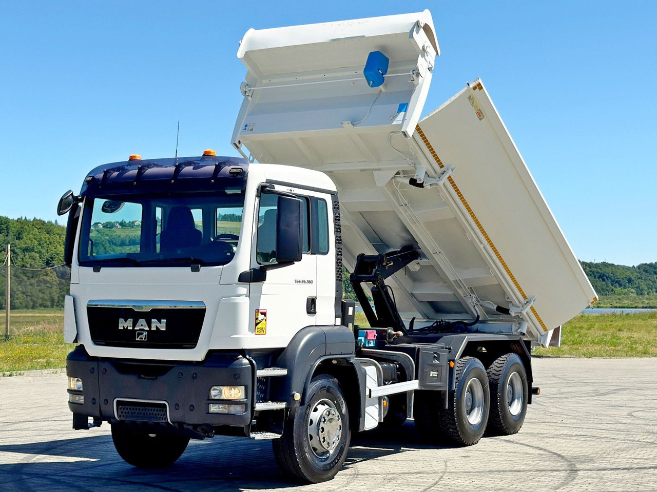 MAN TGS 26.360 Kipper 5,20 m + BORDMATIC / 6x4 - Camião basculante, Camião grua: foto 3 MAN TGS 26.360 Kipper 5,20 m + BORDMATIC / 6x4 - Camião basculante, Camião grua: foto 3