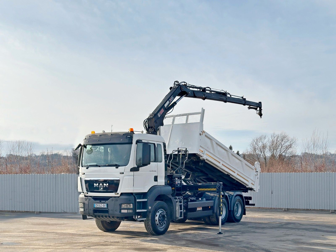 MAN TGS 26.400 * HIAB 144 B - 3 HIDUO + FUNK * 6x4 - Camião grua: foto 2 MAN TGS 26.400 * HIAB 144 B - 3 HIDUO + FUNK * 6x4 - Camião grua: foto 2