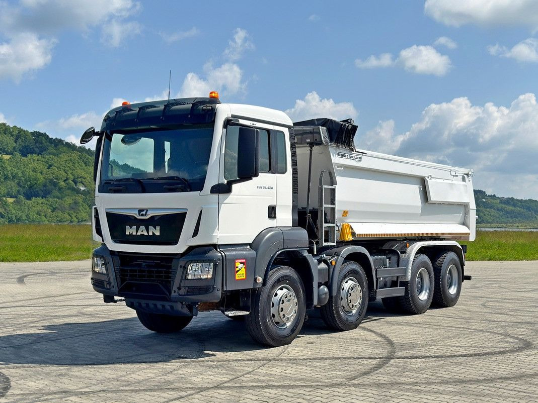 MAN TGS 35.420 KIPPER * 8x4 * TOPZUSTAND - Camião basculante: foto 1 MAN TGS 35.420 KIPPER * 8x4 * TOPZUSTAND - Camião basculante: foto 1