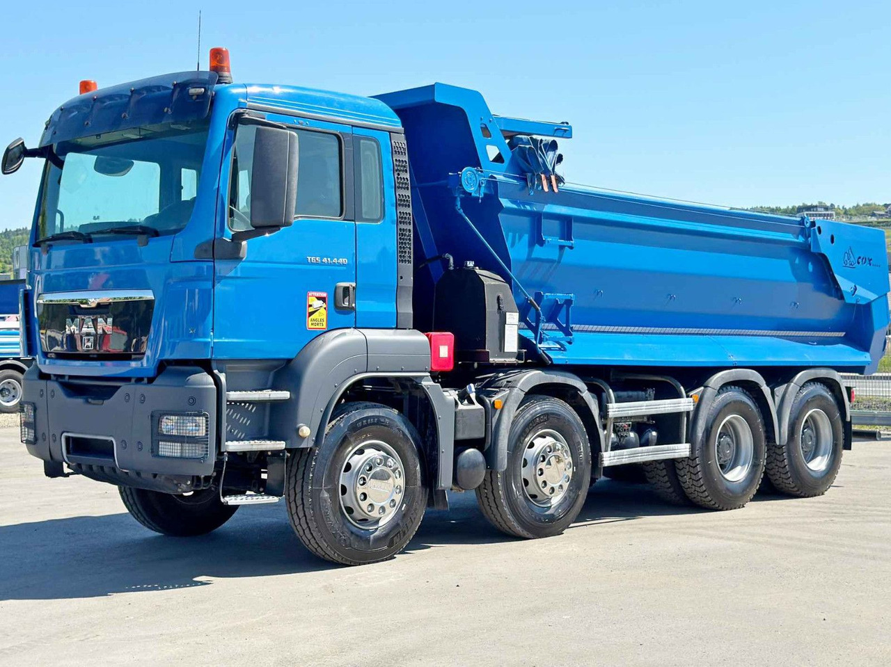 MAN TGS 41.440 * KIPPER * 8x4 * TOPZUSTAND - Camião basculante, Camião grua: foto 2 MAN TGS 41.440 * KIPPER * 8x4 * TOPZUSTAND - Camião basculante, Camião grua: foto 2