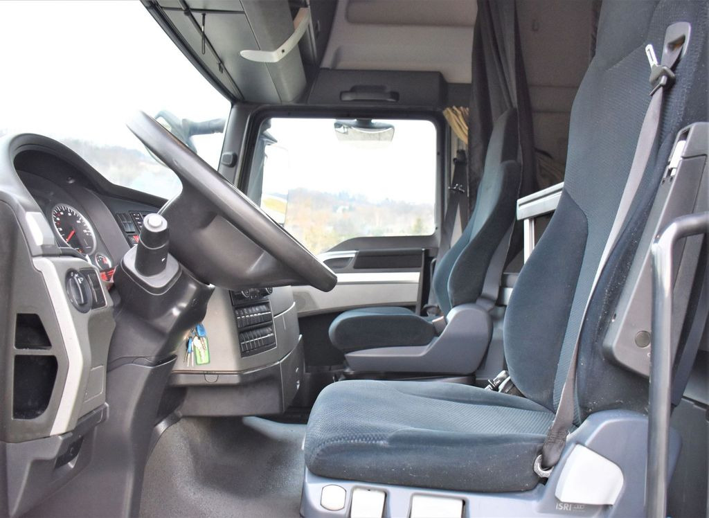 MAN TGX 18.440 Fahrgestell 7,00m + Anhänger 6,90m MAN TGX 18.440 Fahrgestell 7,00m + Anhänger 6,90m - Camião chassi, Camião grua: foto 5 MAN TGX 18.440 Fahrgestell 7,00m + Anhänger 6,90m MAN TGX 18.440 Fahrgestell 7,00m + Anhänger 6,90m - Camião chassi, Camião grua: foto 5