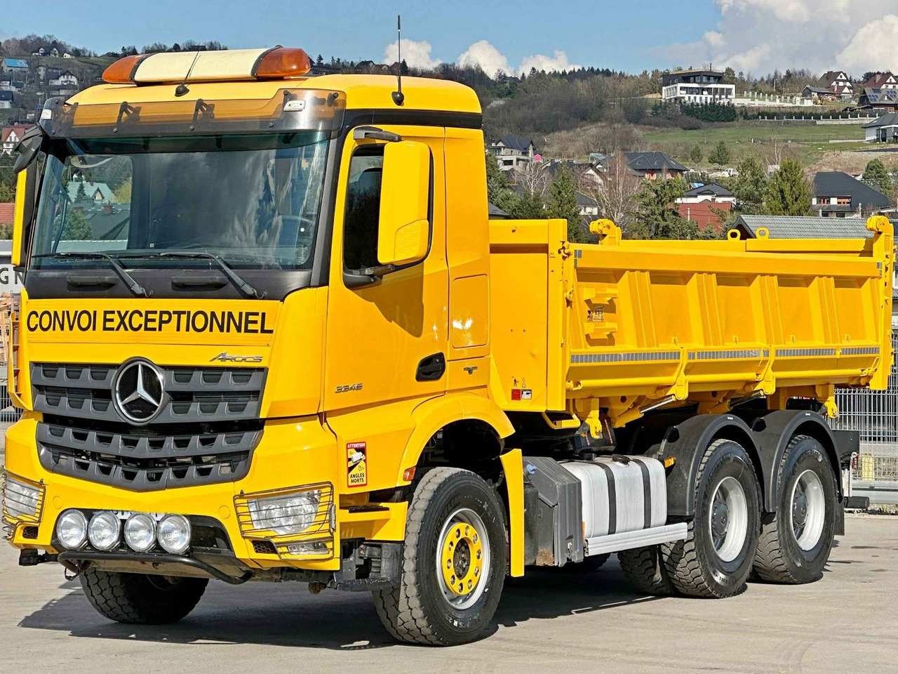 Mercedes-Benz AROCS 3348* KIPPER 5,20 + BORDMATIC / 6x4 - Camião basculante: foto 5 Mercedes-Benz AROCS 3348* KIPPER 5,20 + BORDMATIC / 6x4 - Camião basculante: foto 5