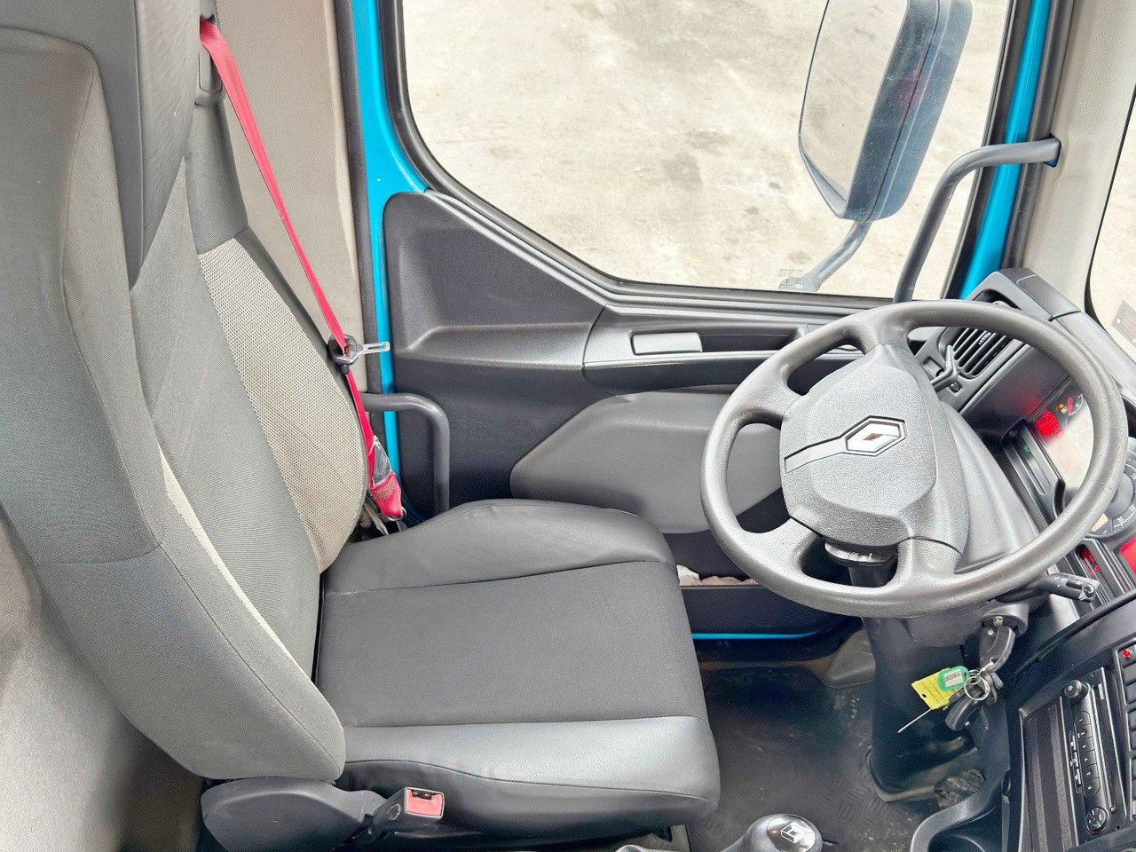 Camião grua Renault C 320 * PK 12002 EH A + FUNK * TOPZUSTAND: foto 12 Camião grua Renault C 320 * PK 12002 EH A + FUNK * TOPZUSTAND: foto 12