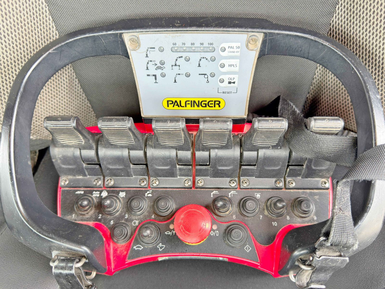 Camião grua Renault C 320 * PK 12002 EH A + FUNK * TOPZUSTAND: foto 13 Camião grua Renault C 320 * PK 12002 EH A + FUNK * TOPZUSTAND: foto 13