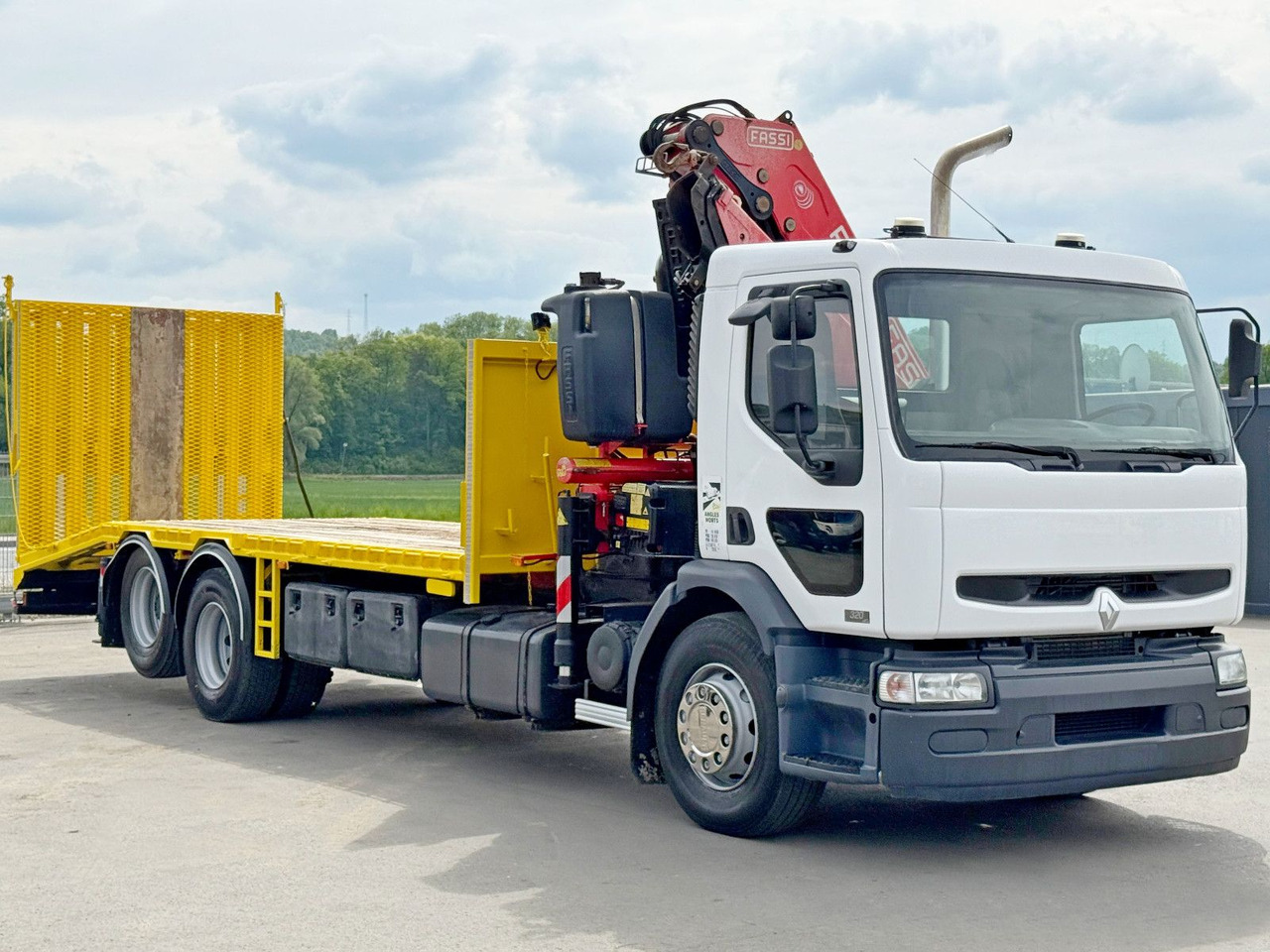 Renault PREMIUM 320 * FASSI F240B.22 + FUNK* TOP - Caminhão reboque: foto 3 Renault PREMIUM 320 * FASSI F240B.22 + FUNK* TOP - Caminhão reboque: foto 3