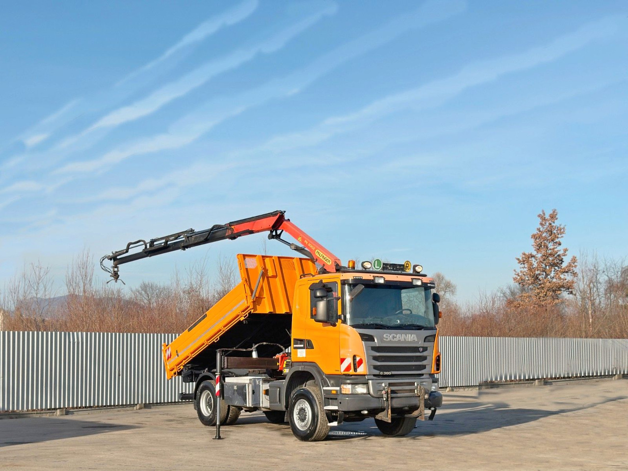 Scania G 360 * KIPPER 4,15m * PALFINGER PK 11002/ 4x4 - Camião grua: foto 2 Scania G 360 * KIPPER 4,15m * PALFINGER PK 11002/ 4x4 - Camião grua: foto 2