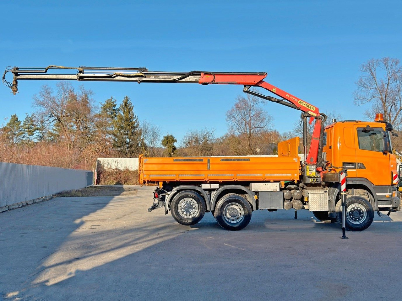 Scania G 360 * KIPPER 4,60m * PALFINGER PK 11002/ 6x6 - Camião grua: foto 5 Scania G 360 * KIPPER 4,60m * PALFINGER PK 11002/ 6x6 - Camião grua: foto 5