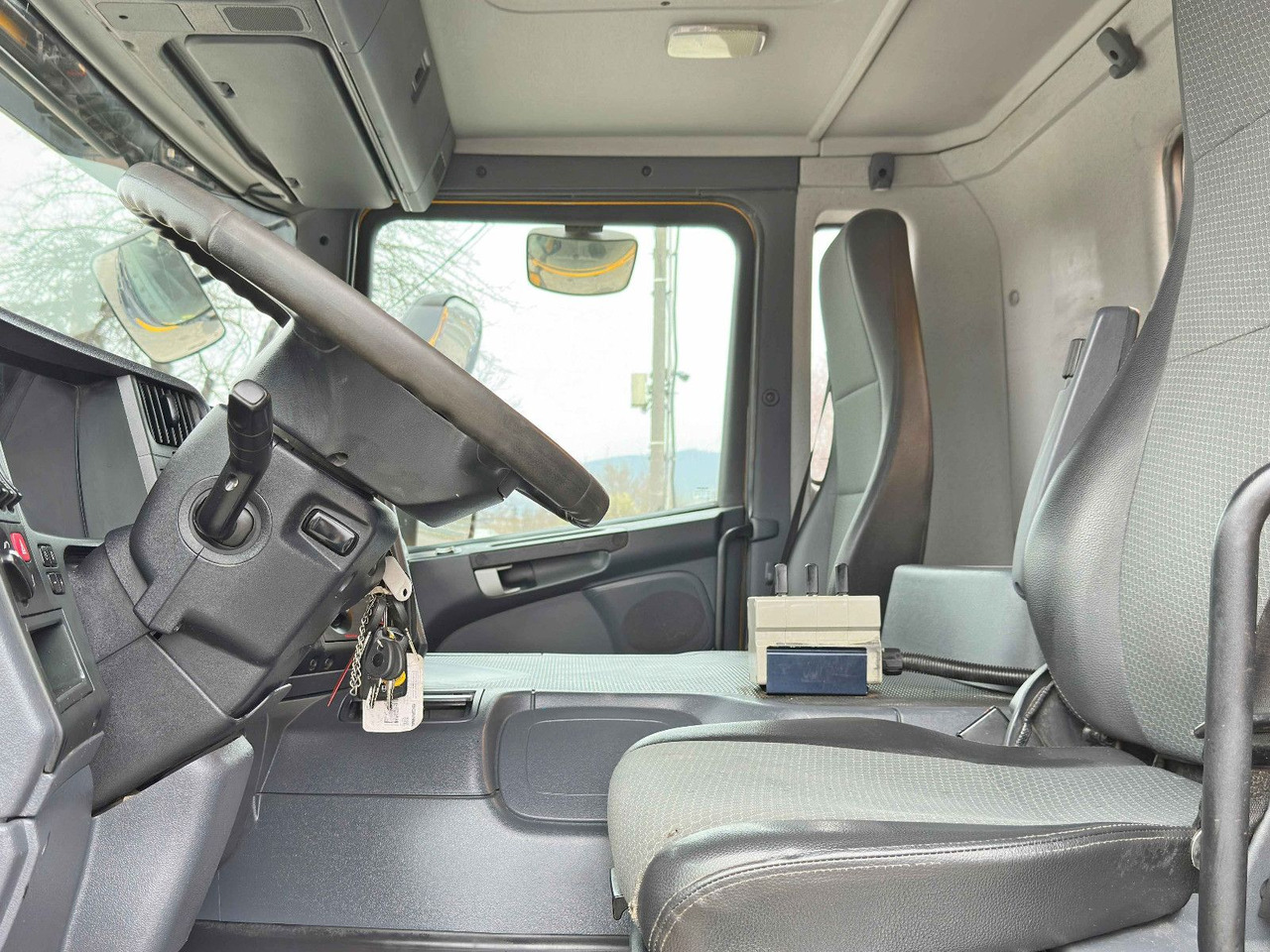 Locação financeira de  Scania P 400 Kipper * 8x4 * TOPZUSTAND ! Scania P 400 Kipper * 8x4 * TOPZUSTAND !: foto 8