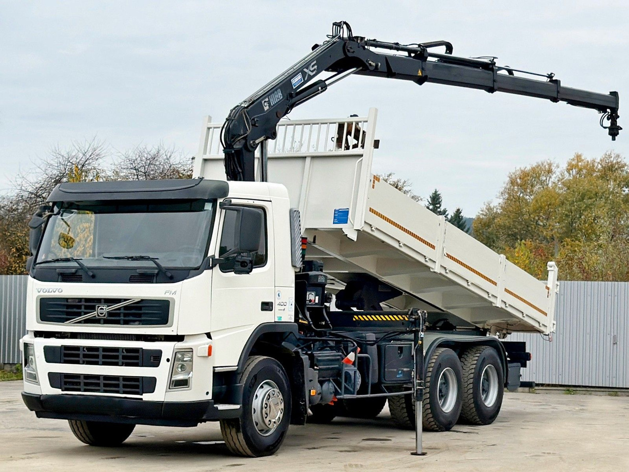 Volvo FM 400 Kipper 6,20m * HIAB 144 B-3 HIDUO* 6x4 - Camião basculante: foto 3 Volvo FM 400 Kipper 6,20m * HIAB 144 B-3 HIDUO* 6x4 - Camião basculante: foto 3
