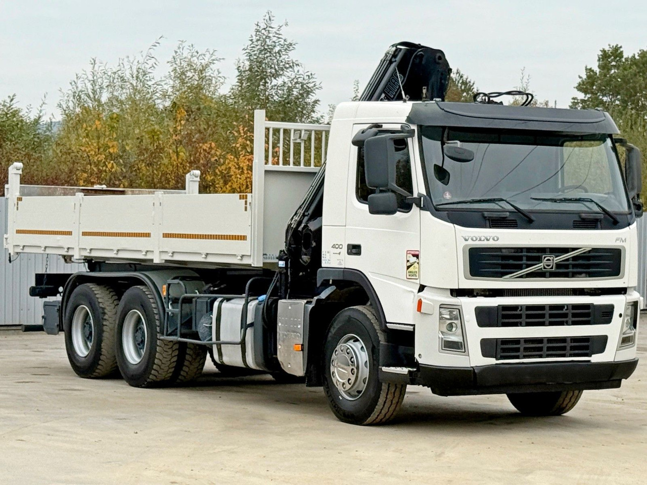 Volvo FM 400 Kipper 6,20m * HIAB 144 B-3 HIDUO* 6x4 - Camião grua: foto 5 Volvo FM 400 Kipper 6,20m * HIAB 144 B-3 HIDUO* 6x4 - Camião grua: foto 5