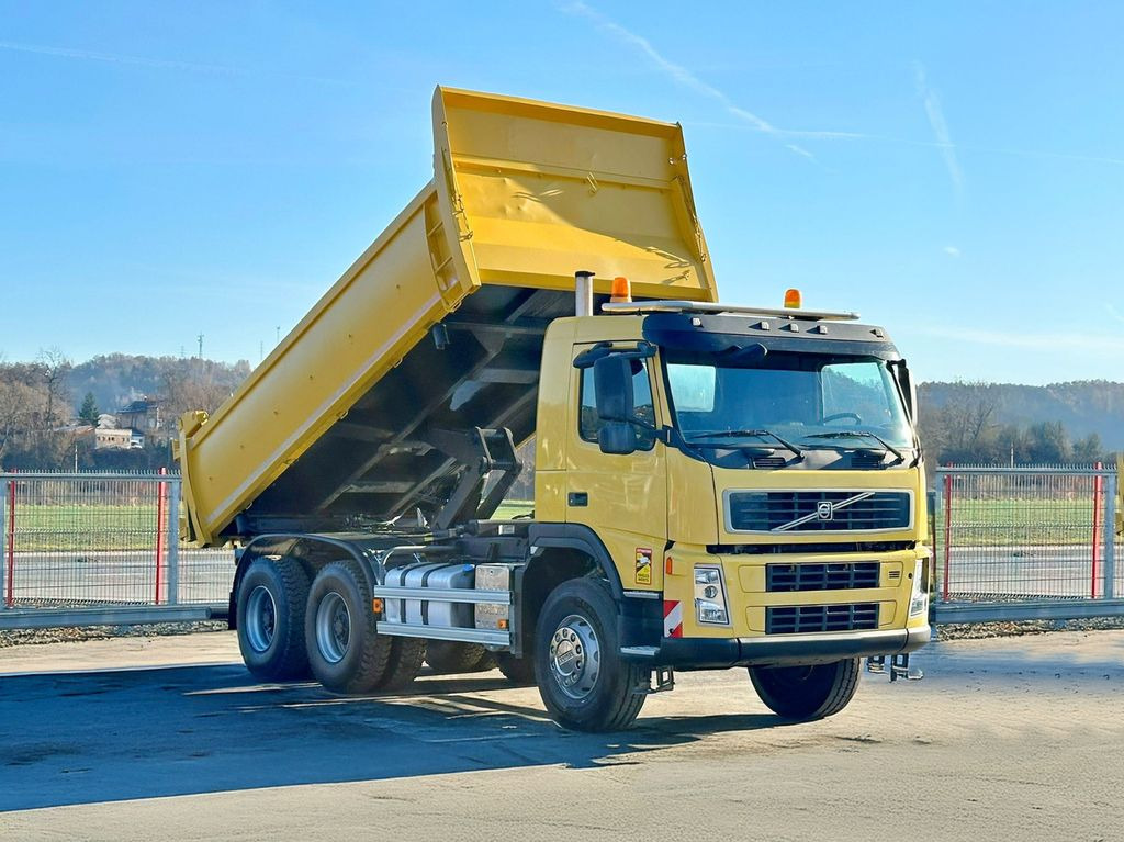 Volvo FM 440 Kipper 5,20 m *BORDMATIC *6x4 *TOPZUSTAND - Camião basculante: foto 1 Volvo FM 440 Kipper 5,20 m *BORDMATIC *6x4 *TOPZUSTAND - Camião basculante: foto 1