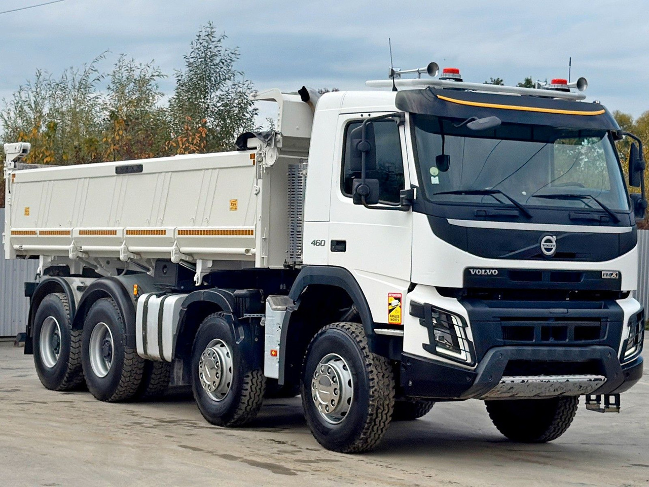 Volvo FMX 460 Kipper * BORDMATIC * 8x4 * TOPZUSTAND - Camião basculante: foto 5 Volvo FMX 460 Kipper * BORDMATIC * 8x4 * TOPZUSTAND - Camião basculante: foto 5