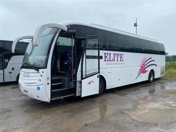 2010 Volvo B9r Caetano Levante Euro 5 70 seater - Autocarro: foto 1 2010 Volvo B9r Caetano Levante Euro 5 70 seater - Autocarro: foto 1