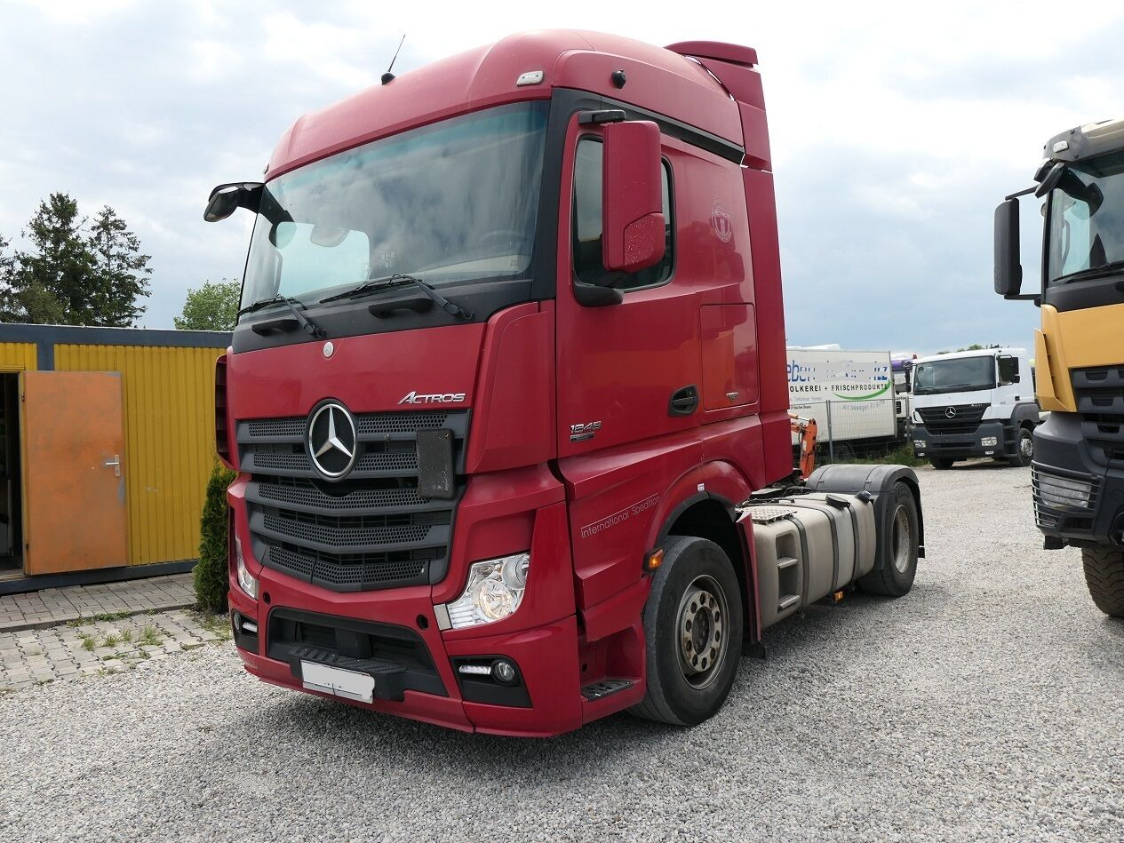 Mercedes-Benz Actros 1845 - Tractor: foto 3 Mercedes-Benz Actros 1845 - Tractor: foto 3