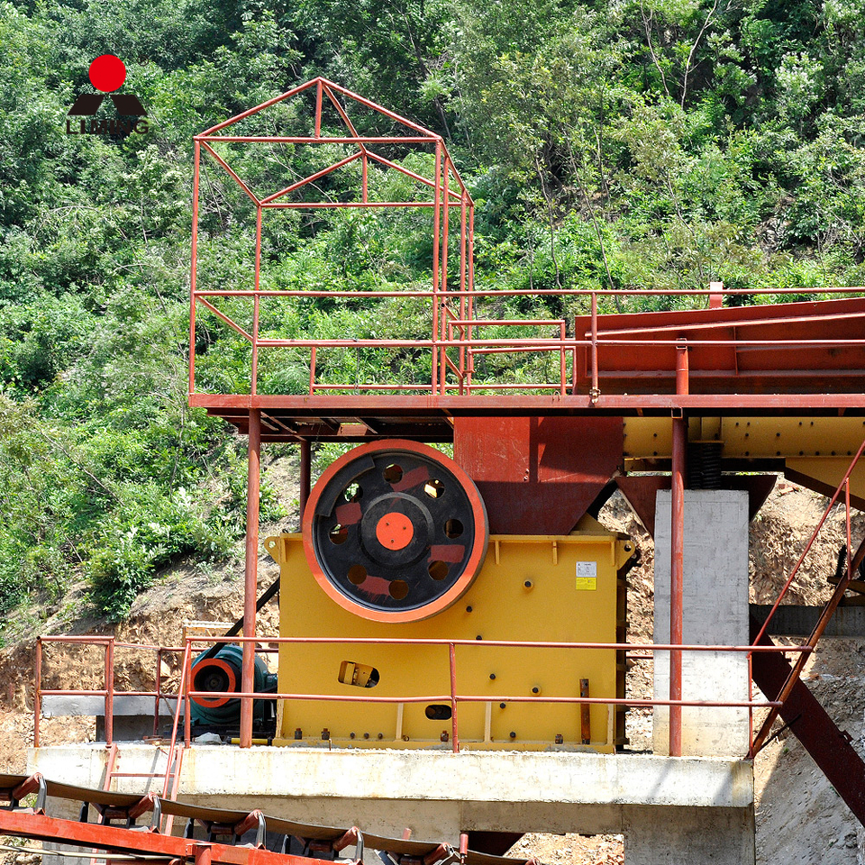 LIMING Large PE 600x900 Gold Ore Jaw Crusher Machine With Vibrating Screen - Britador de mandíbula: foto 2 LIMING Large PE 600x900 Gold Ore Jaw Crusher Machine With Vibrating Screen - Britador de mandíbula: foto 2