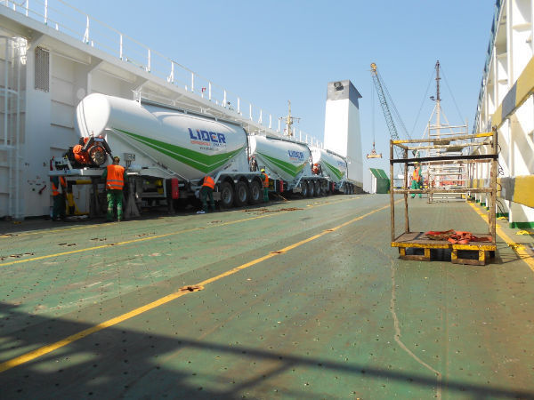 Semi-reboque cisterna para transporte de cemento novo LIDER NEW ciment remorque 2024 YEAR (MANUFACTURER COMPANY): foto 11