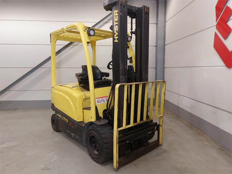 Hyster J2.5 XN-717 - Empilhador elétrico: foto 3 Hyster J2.5 XN-717 - Empilhador elétrico: foto 3