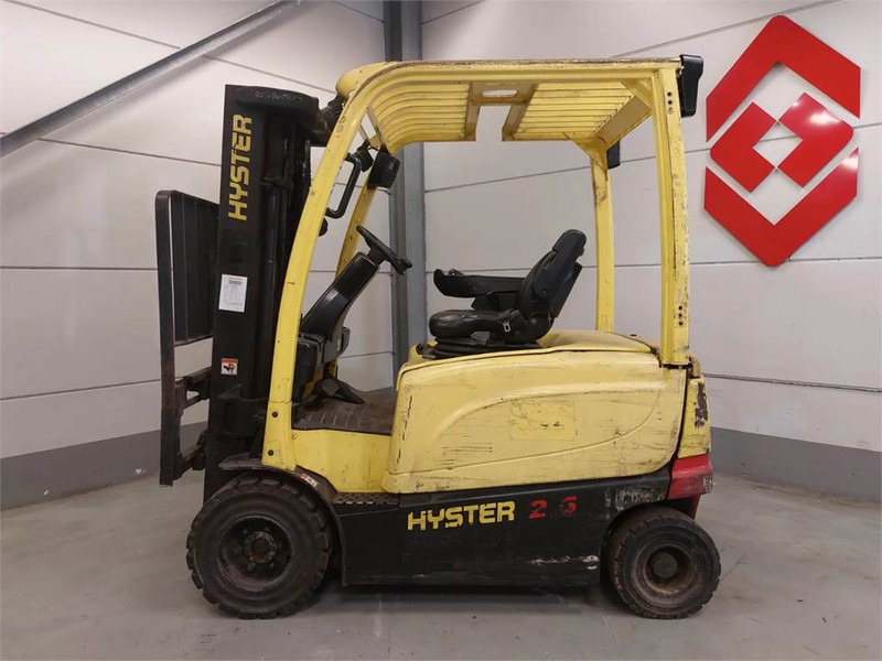 Hyster J2.5XN-717 - Empilhador elétrico: foto 2 Hyster J2.5XN-717 - Empilhador elétrico: foto 2