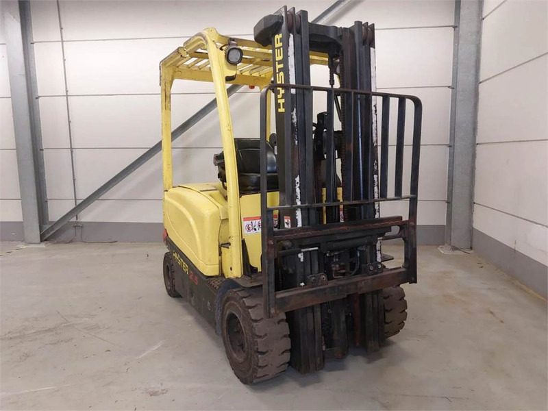 Hyster J2.5XN-717 - Empilhador elétrico: foto 3 Hyster J2.5XN-717 - Empilhador elétrico: foto 3