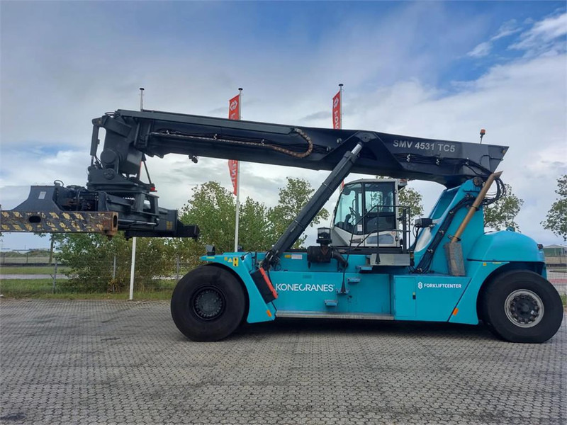 KONECRANES SMV 4531 TC5 - Reachstacker porta contentores: foto 2 KONECRANES SMV 4531 TC5 - Reachstacker porta contentores: foto 2