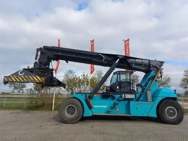 KONECRANES SMV 4532 TC5 - Reachstacker porta contentores: foto 2 KONECRANES SMV 4532 TC5 - Reachstacker porta contentores: foto 2