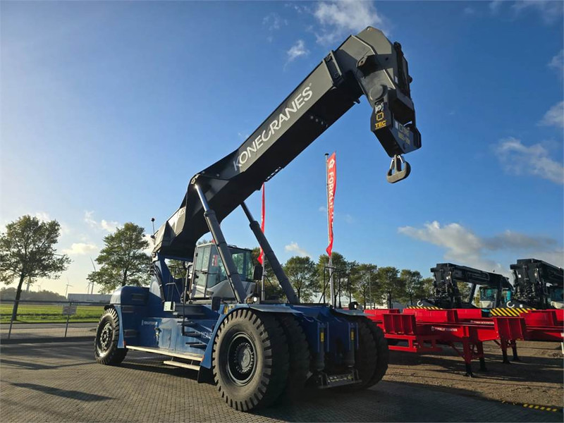 KONECRANES SMV 4543 TCX5 - Reachstacker porta contentores: foto 3 KONECRANES SMV 4543 TCX5 - Reachstacker porta contentores: foto 3