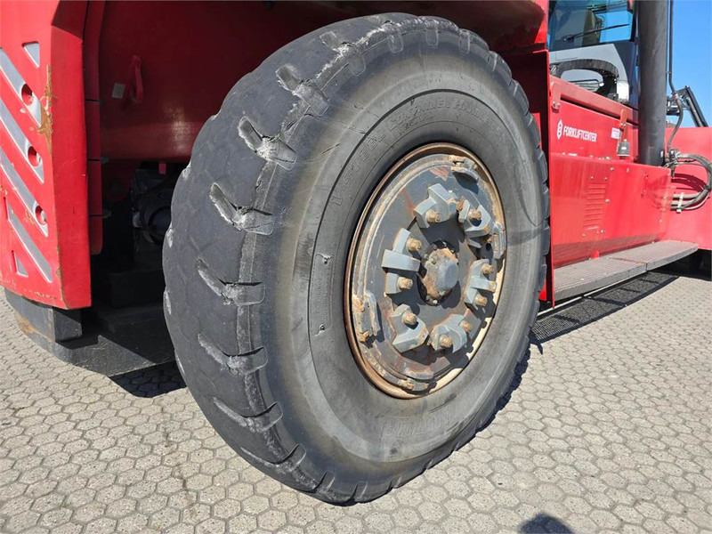 Reachstacker porta contentores Kalmar DRG450-65C5XS: foto 14