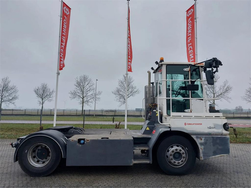 Mafi T225D - Tractor de terminal: foto 3 Mafi T225D - Tractor de terminal: foto 3