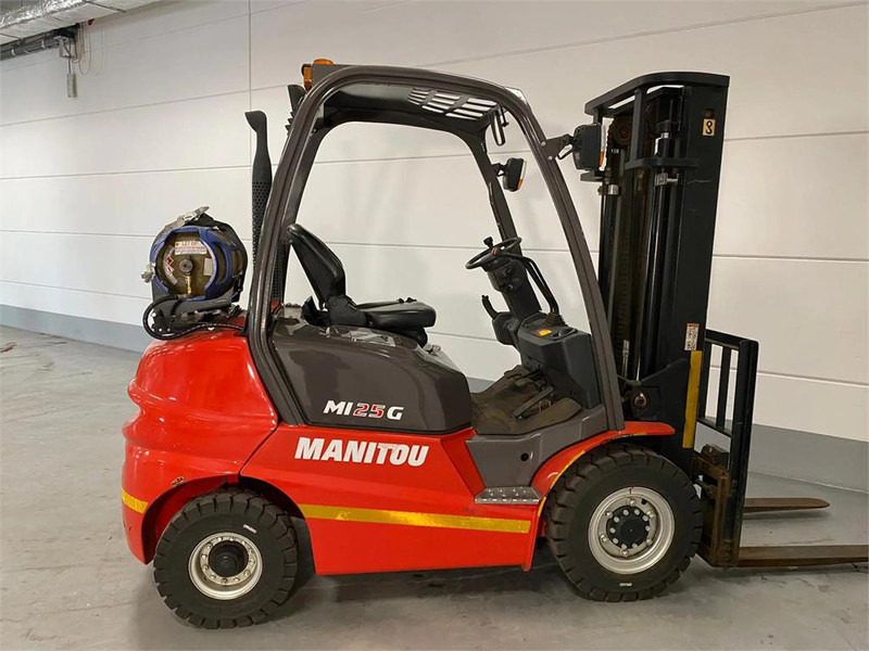 Manitou MI25G - Empilhador a gás: foto 1 Manitou MI25G - Empilhador a gás: foto 1