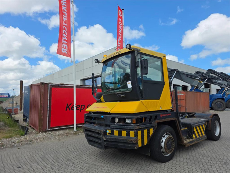 Terberg RT222 4x4 - Tractor de terminal: foto 2 Terberg RT222 4x4 - Tractor de terminal: foto 2